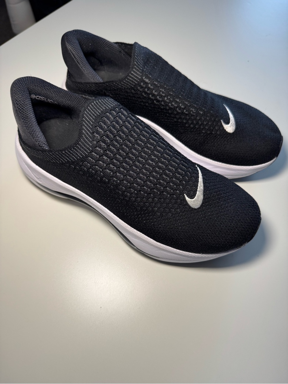 Nike Reina EasyOn Laceless Hands Free Flyknit Shoes Women’s size 7.5 - Picture 5 of 15